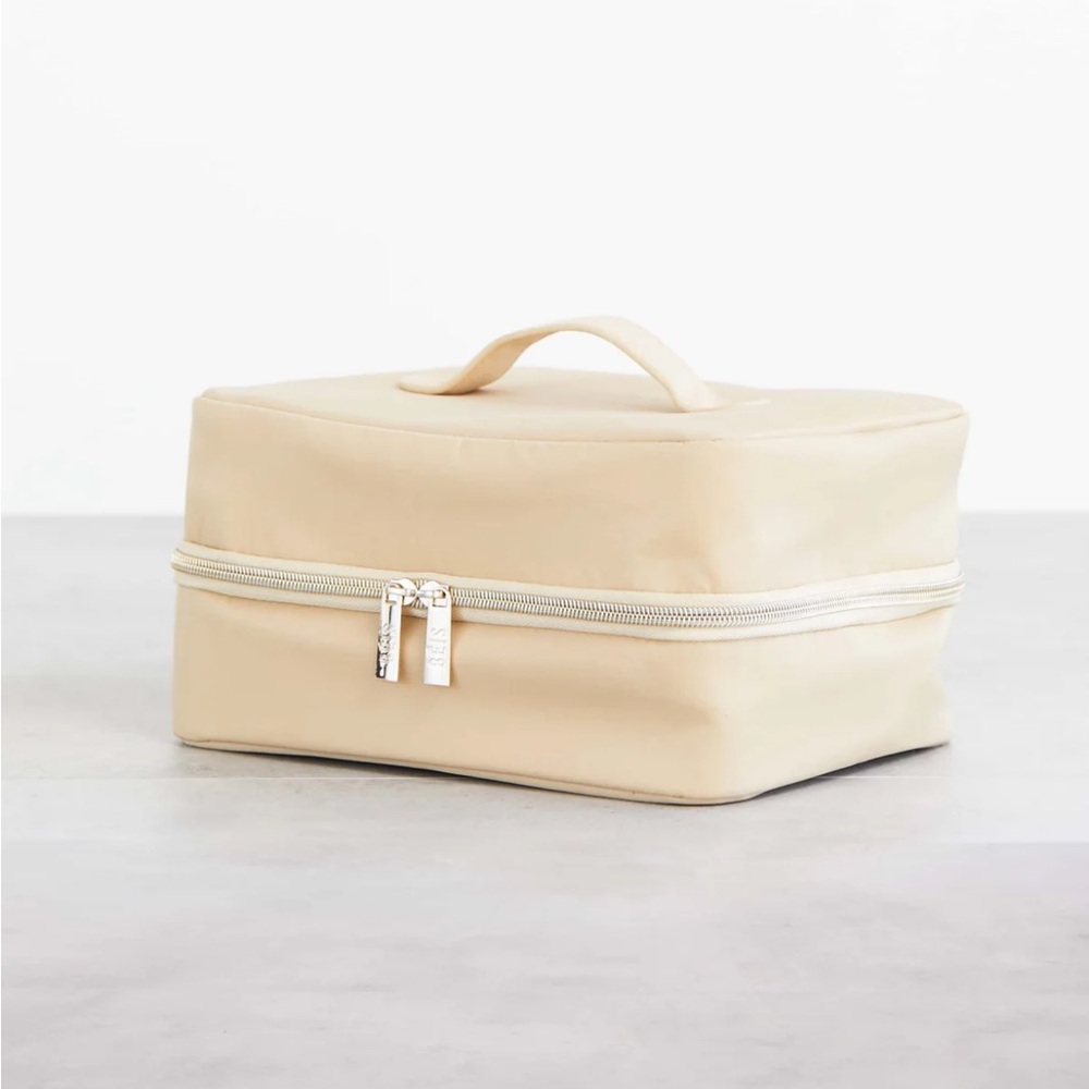 Beis The Hanging Cosmetic Case In Beige || Very Gently Used